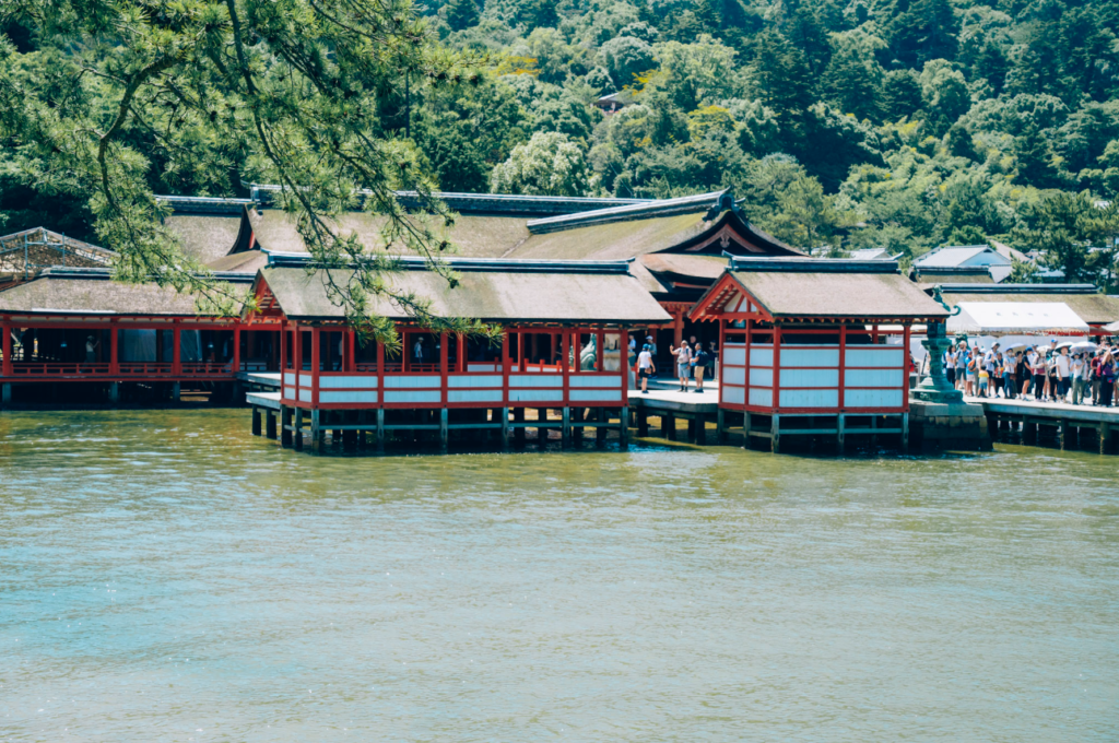 厳島神社（宮島）